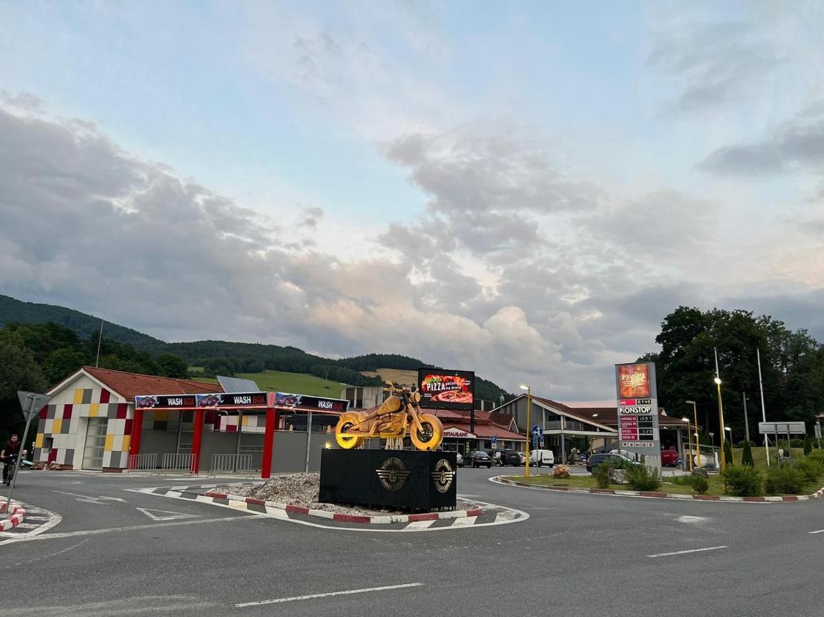 Penzion Pumpa Jaklovce Exteriör bild